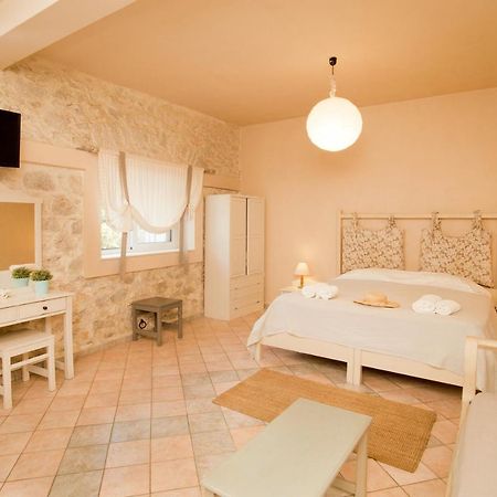 Paloma Luxury Studios Panormos  외부 사진